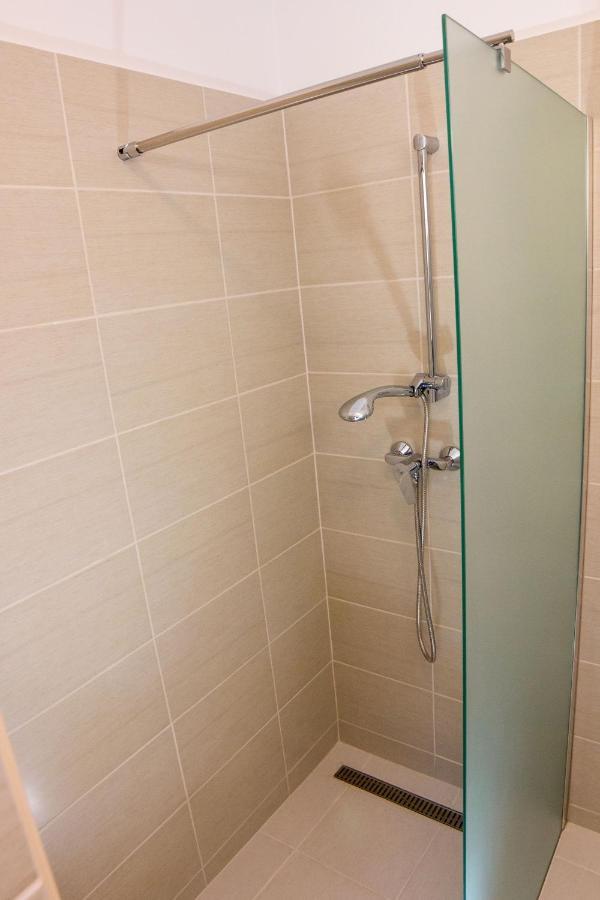 Mecset Apartman Eger Esterno foto